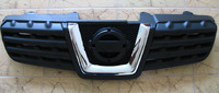 Решетка радиатора Nissan Dualis / Qashqai  07-10 (черная)