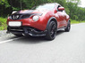 Красный Nissan Juke r18