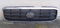 Решетка радиатора Toyota Land Cruiser 100 (1998-2002)