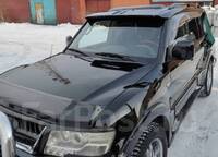 Спойлер - дефлектор (козырек) на лобовое стекло Mitsubishi Pajero 3, 4