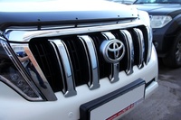 Решетка радиатора Toyota Land Cruiser Prado 150 (как оригинал)