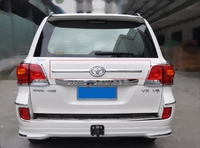 Хром молдинг на заднюю дверь Toyota Land Cruiser 200 2012 (под знак тойота)