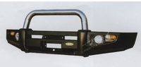 Силовой передний бампер с центральной хром дугой на Isuzu D-Max 2003-2005